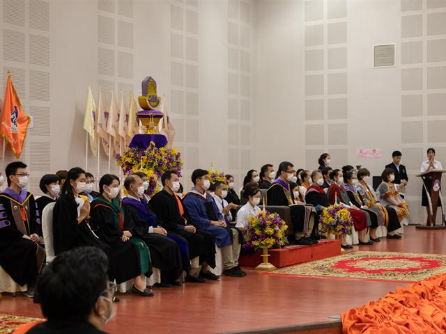 คณะศิลปศาสตร์จัดพิธีไหว้ครู “กราบคุรุปูจา ครูบาอาจารย์เจ้า” ประจำปีการศึกษา ๒๕๖๖