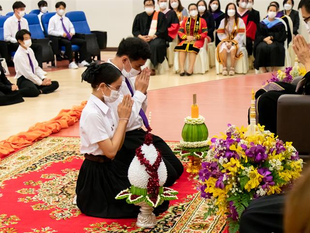 คณะศิลปศาสตร์จัดพิธีไหว้ครู “กราบคุรุปูจา ครูบาอาจารย์เจ้า” ประจำปีการศึกษา ๒๕๖๖
