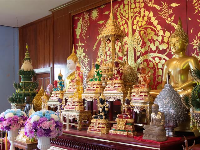 คณะศิลปศาสตร์จัดโครงการถวายเทียนส่องธรรม เนื่องในโอกาสวันอาสาฬหบูชาและวันเข้าพรรษา ๒๕๖๖