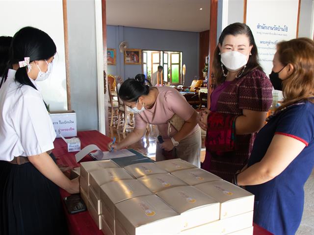 คณะศิลปศาสตร์จัดโครงการถวายเทียนส่องธรรม เนื่องในโอกาสวันอาสาฬหบูชาและวันเข้าพรรษา ๒๕๖๖