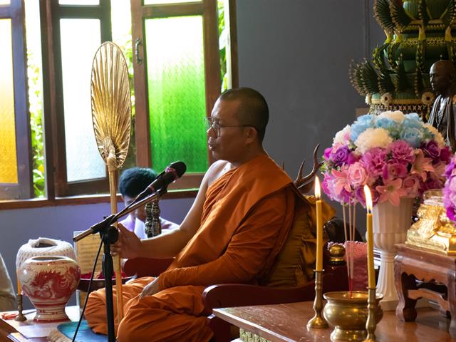 คณะศิลปศาสตร์จัดโครงการถวายเทียนส่องธรรม เนื่องในโอกาสวันอาสาฬหบูชาและวันเข้าพรรษา ๒๕๖๖