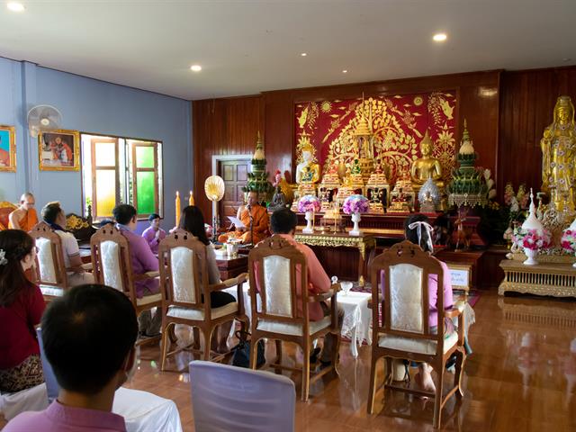 คณะศิลปศาสตร์จัดโครงการถวายเทียนส่องธรรม เนื่องในโอกาสวันอาสาฬหบูชาและวันเข้าพรรษา ๒๕๖๖