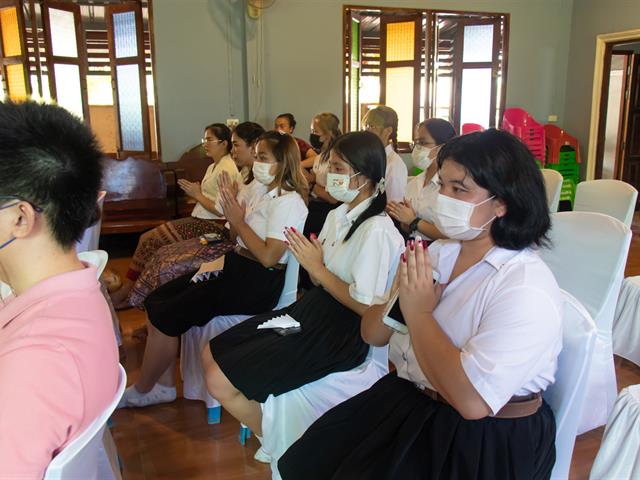 คณะศิลปศาสตร์จัดโครงการถวายเทียนส่องธรรม เนื่องในโอกาสวันอาสาฬหบูชาและวันเข้าพรรษา ๒๕๖๖