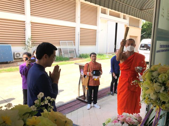 พิธีเปิดหน่วยวิจัยและนวัตกรรม คณะสหเวชศาสตร์ ณ ชั้น 1 โรงปฏิบัติการคณะฯ (Shop)