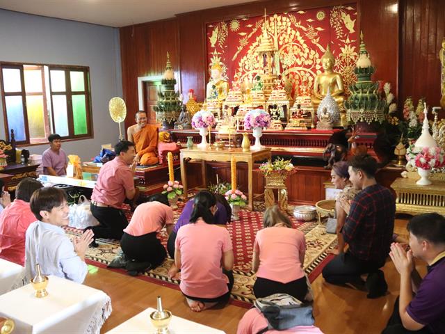 เทียนพรรษา 