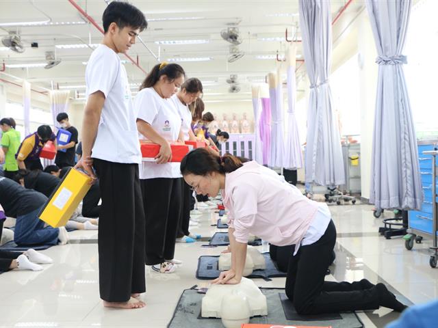 คณะสาธารณสุขศาสตร์ม คำเนินโครงการสำนักงานสีเขียว (Green Office) ภายใต้กิจกรรมอบรมเชิงปฏิบัติการ “ฝึกซ้อมการตอบโต้ภาวะฉุกเฉินกรณีเหตุเพลิงไหม้” 