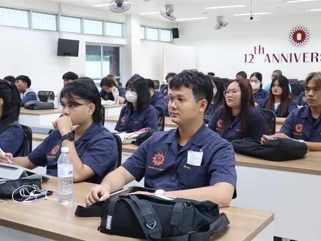 คณะวิศวกรรมศาสตร์ จัดการบรรยายพิเศษเกี่ยวกับโครงการรับนักศึกษา เพื่อพัฒนาให้เป็นนักออกแบบวงจรอิเล็กทรอนิกส์ (IC Designer)