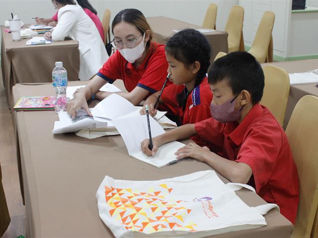 คณะศิลปศาสตร์จัดโครงการนิทานจินตนาการจากชุมชน “การพัฒนาครูสู่ผู้เรียน ด้านการอ่านออกเขียนได้และความคิดริเริ่มสร้างสรรค์”
