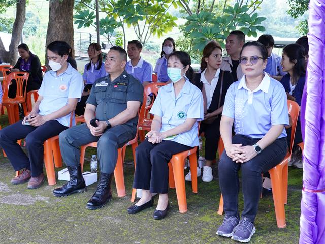 คณะสาธารณสุขศาสตร์ มหาวิทยาลัยพะเยา เปิดแหล่งเรียนรู้สมุนไพรท้องถิ่นเพื่อสุขภาพ  ภายใต้โครงการ 1 ชุมชน 1 นวัตกรรม ดำเนินตามนโยบายมหาวิทยาลัยพะเยา ที่มีปณิธาน“ปัญญาเพื่อความเข้มแข็งของชุมชน” และวิสัยทัศน์ในการพัฒนา “มหาวิทยาลัยสร้างปัญญา  เพื่อนวัตกรรมชุมชน สู่สากล อย่างยั่งยืน” ประกอบกับมหาวิทยาลัยพะเยาเป็นกลุ่มสถาบันการศึกษาชั้นนำในกลุ่มพัฒนาชุมชนท้องถิ่น ที่มุ่งเน้นการพัฒนาแหล่งเรียนรู้ในชุมชน (Learning space) เพื่อความเป็นอยู่ที่ดีของสังคม (Societal Well-being)