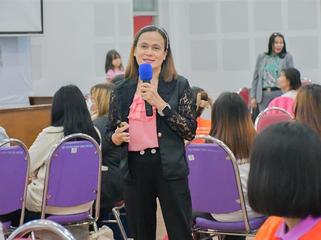 วิทยาลัยการศึกษา ดำเนินโครงการพัฒนาภาษาอังกฤษเพื่อการสื่อสารสำหรับนิสิตผ่านสื่อดิจิทัล