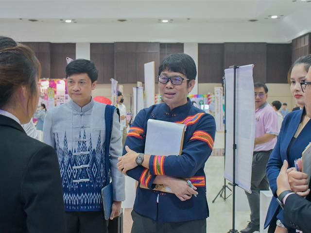 วิทยาลัยการศึกษา เข้าร่วมนำเสนอผลงาน ในโครงการประชุมแลกเปลี่ยนเรียนรู้การจัดกิจกรรม เพื่อพัฒนาอัตลักษณ์นิสิต ประจำปี 2566 “UP Identity Festival #3 