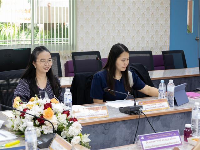 คณะศิลปศาสตร์ให้การต้อนรับคณะผู้ศึกษาดูงาน จากคณะสาธารณสุขศาสตร์ เพื่อพัฒนาหลักเกณฑ์วิธีการประเมินผลการปฏิบัติงานของบุคลากรสายวิชาการและสายสนับสนุน