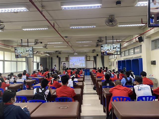 เมื่อวันอาทิตย์ที่ 17 กันยายน 2566 โรงเรียนเชียงคำวิทยาคม ได้นำนักเรียนจำนวน 65 คน ครูผู้ควบคุม 8 คน เข้าเยี่ยมชมและเข้าศึกษาดูงานคณะสหเวชศาสตร์ มหาวิทยาลัยพะเยา 