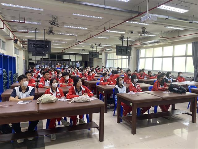 เมื่อวันอาทิตย์ที่ 17 กันยายน 2566 โรงเรียนเชียงคำวิทยาคม ได้นำนักเรียนจำนวน 65 คน ครูผู้ควบคุม 8 คน เข้าเยี่ยมชมและเข้าศึกษาดูงานคณะสหเวชศาสตร์ มหาวิทยาลัยพะเยา 