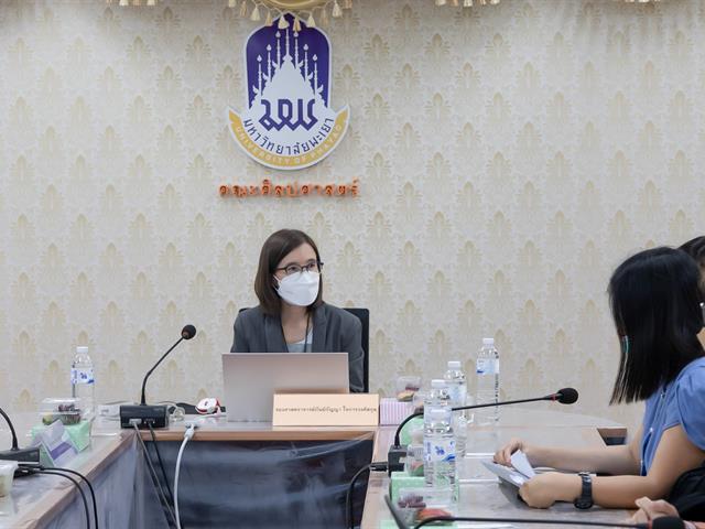 คณะศิลปศาสตร์ ดำเนินโครงการอบรมแนวทางและเทคนิคการเขียนส่งผลงานอาจารย์มืออาชีพ