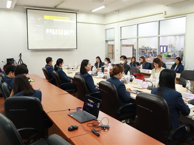 คณะรัฐศาสตร์และสังคมศาสตร์ 