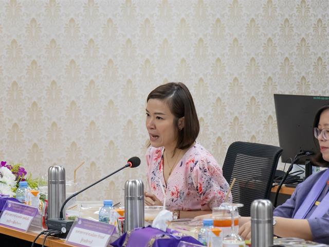 อธิการบดีมหาวิทยาลัยพะเยา พบปะบุคลากรคณะศิลปศาสตร์ เพื่อรับฟังผลการดำเนินงาน และหารือแนวทางในการบริหารงานร่วมกัน