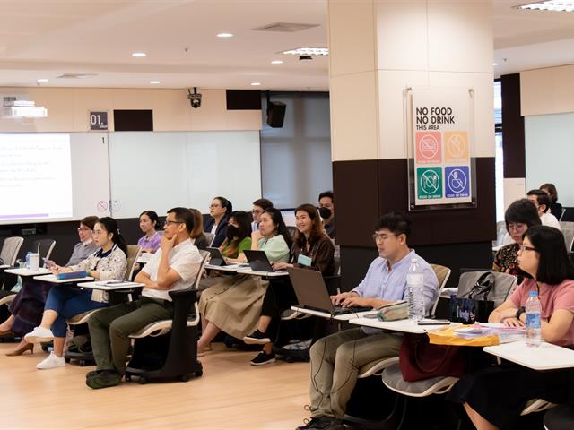 หน่วยวิจัย คณะศิลปศาสตร์ ดำเนินโครงการอบรมเชิงปฏิบัติการการเขียนข้อเสนอโครงการวิจัยคุณภาพ