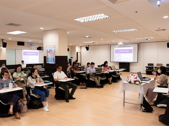 หน่วยวิจัย คณะศิลปศาสตร์ ดำเนินโครงการอบรมเชิงปฏิบัติการการเขียนข้อเสนอโครงการวิจัยคุณภาพ