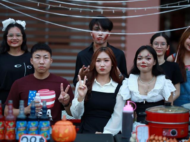 คณะสหเวชศาสตร์ จัดโครงการ AHS FUN FAIR ครั้งที่ 2 ตอน จุ๊หมู่มาแต่งผี เตวหนีขึ้นมอ 