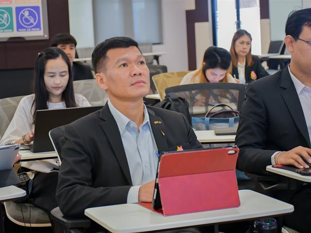 วิทยาลัยการศึกษา ดำเนินโครงการพัฒนาระบบเทคโนโลยีสารสนเทศและฐานข้อมูลในการบริหารงานและสื่อสารองค์กร “การประยุกต์ใช้ Chat GPT ในการปฎิบัติงาน”