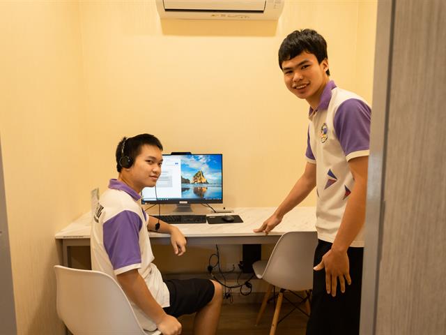 คณะศิลปศาสตร์ให้การต้อนรับคณะครูและนักเรียน โรงเรียนจักรคำคณาทร จังหวัดลำพูน