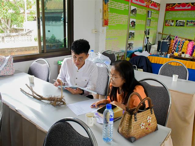 วิทยาลัยการศึกษา ดำเนินโครงการอบรมเชิงปฏิบัติการ เรื่อง การพัฒนาผลิตภัณฑ์ชากลีบบัวหลวงผสมดอกคำใต้ และการตลาดดิจิทัล
