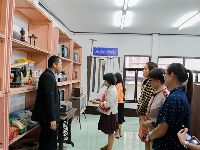 วิทยาลัยการศึกษา ดำเนินโครงการอบรมเชิงปฏิบัติการ เรื่อง การพัฒนาผลิตภัณฑ์ชากลีบบัวหลวงผสมดอกคำใต้ และการตลาดดิจิทัล
