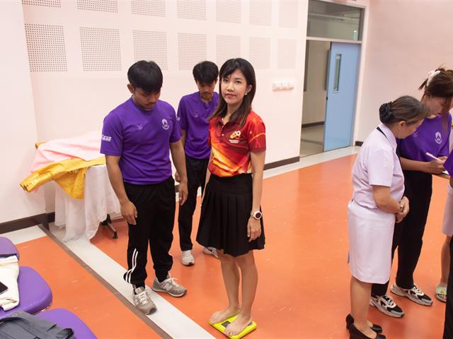คณะศิลปศาสตร์จัดกิจกรรมตรวจวัดค่าดัชนีมวลกาย (Body Mass Index: BMI) โครงการเสริมสร้างสุขภาวะที่ดีภายในองค์กร (UP BMI Challenge)