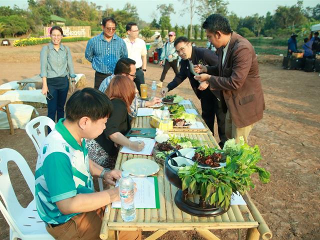 มหาวิทยาลัยพะเยา จัด กาดก้อม กินอยู่ วิถี ล้านนา และมินิเกษตรแฟร์ กาดผักเกษตร Fresh Farm