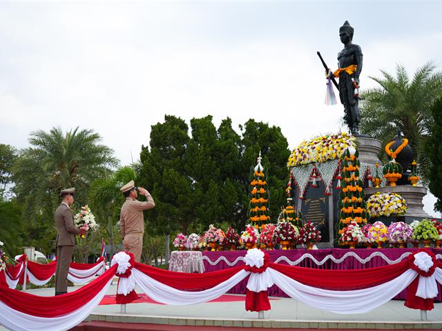 มหาวิทยาลัยพะเยา เข้าร่วมสักการะพระอนุสาวรีย์พญางำเมือง 26 มกราคม วันคล้ายวันสถาปนา "ค่ายพญางำเมือง"