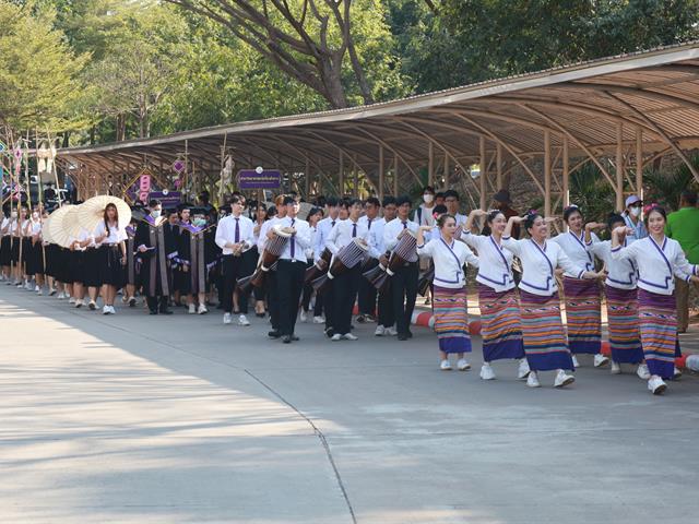 คณะเภสัชศาสตร์ จัดพิธีแสดงความยินดีแก่บัณฑิตคณะเภสัชศาสตร์ผู้สำเร็จการศึกษา ประจำปีการศึกษา 2565