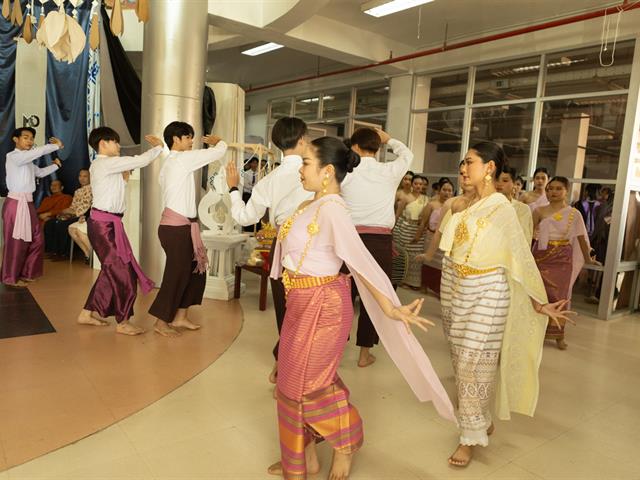แม่ครูบัวเรียว รัตนมณีภรณ์ บัณฑิตมหาวิทยาลัยพะเยา 
