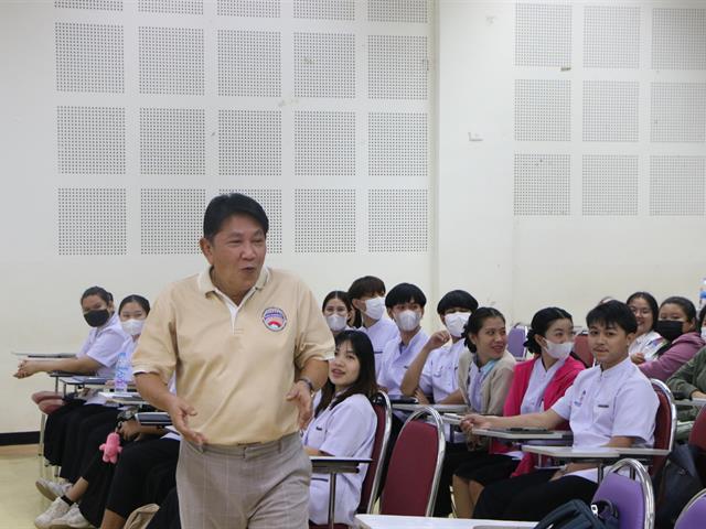      คณะสาธารณสุขศาสตร์ ให้การต้อนรับ อ.พท.คมสัน ทินกร ณ อยุธยา ผู้อำนวยการสถาบันคลินิกการแพทย์แผนไทย