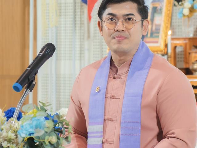      คณะสาธารณสุขศาสตร์ ได้จัดพิธีมอบเสื้อกาวน์ แก่นิสิตการแพทย์แผนจีนชั้นปีที่ 3