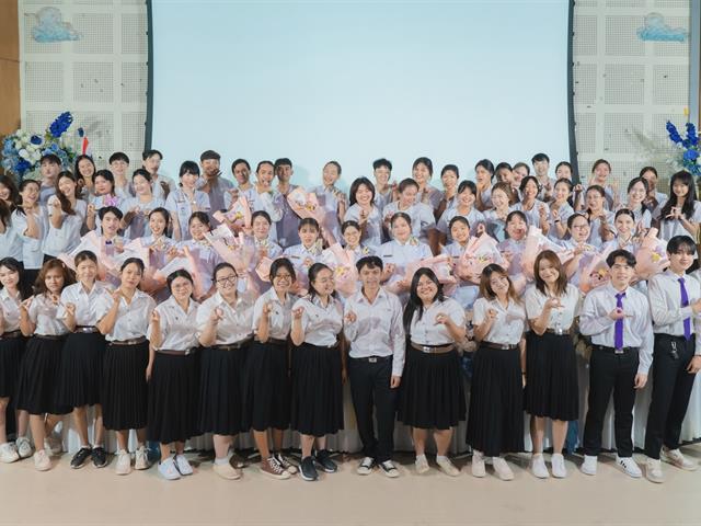      คณะสาธารณสุขศาสตร์ ได้จัดพิธีมอบเสื้อกาวน์ แก่นิสิตการแพทย์แผนจีนชั้นปีที่ 3