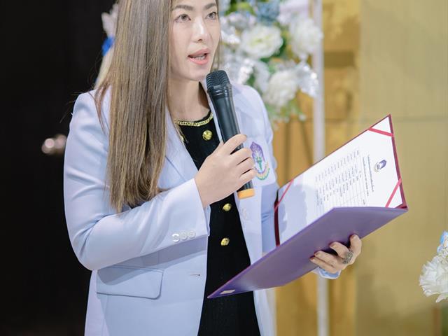      คณะสาธารณสุขศาสตร์ ได้จัดพิธีมอบเสื้อกาวน์ แก่นิสิตการแพทย์แผนจีนชั้นปีที่ 3