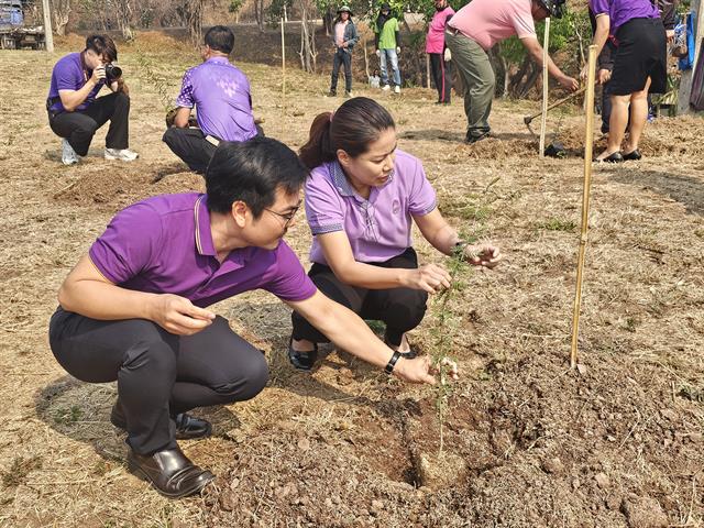 คณบดีคณะสหเวชศาสตร์ พร้อมบุคลากร ร่วมพิธีถวายพระพรชัยมงคล สมเด็จพระกนิษฐาธิราชเจ้า กรมสมเด็จพระเทพรัตนราชสุดาฯ สยามบรมราชกุมารี