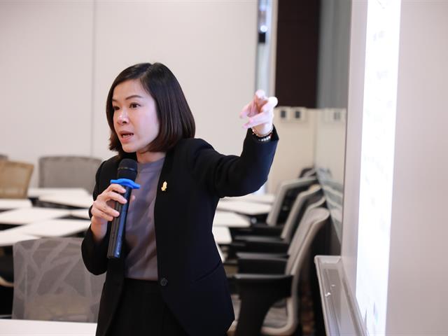 มหาวิทยาลัยพะเยาจัดพิธีมอบประกาศนียบัตรแก่ผู้สำเร็จการอบรม หลักสูตรพัฒนาศักยภาพผู้บริหารระดับสูง รุ่นที่ 1