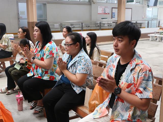 คณะสาธารณสุขศาสตร์ ดำเนินกิจกรรมสืบสานประเพณีสงกรานต์ 2567 "ป๋าเวณีปี๋ใหม่เมือง" โดยจัดให้มีกิจกรรมทำบุญตักบาตร และสรงน้ำพระ เพื่อความเป็นสิริมงคลเนื่องในวันปีใหม่ไทย