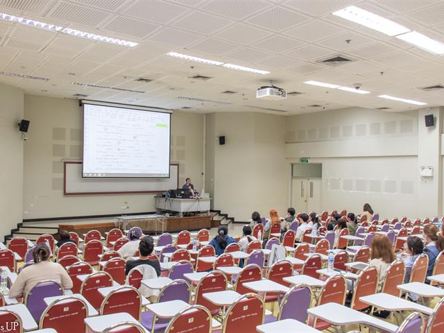 The Language Center in the School of Liberal Arts coordinated a training and examination program for English proficiency (C1)