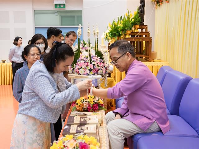 คณะศิลปศาสตร์ จัดพิธีทำบุญคณะศิลปศาสตร์ เนื่องในโอกาสแสดงมุทิตาคารวะ แด่ ดร.สิงห์คำ รักป่า อาจารย์หลักสูตรศิลปศาสตรบัณฑิต สาขาวิชาภาษาอังกฤษ