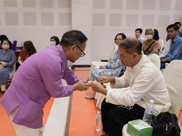 คณะศิลปศาสตร์ จัดพิธีทำบุญคณะศิลปศาสตร์ เนื่องในโอกาสแสดงมุทิตาคารวะ แด่ ดร.สิงห์คำ รักป่า อาจารย์หลักสูตรศิลปศาสตรบัณฑิต สาขาวิชาภาษาอังกฤษ