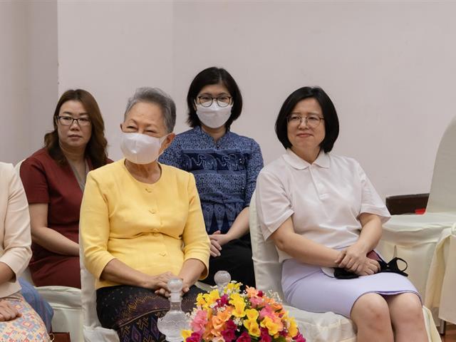 คณะศิลปศาสตร์ จัดพิธีทำบุญคณะศิลปศาสตร์ เนื่องในโอกาสแสดงมุทิตาคารวะ แด่ ดร.สิงห์คำ รักป่า อาจารย์หลักสูตรศิลปศาสตรบัณฑิต สาขาวิชาภาษาอังกฤษ