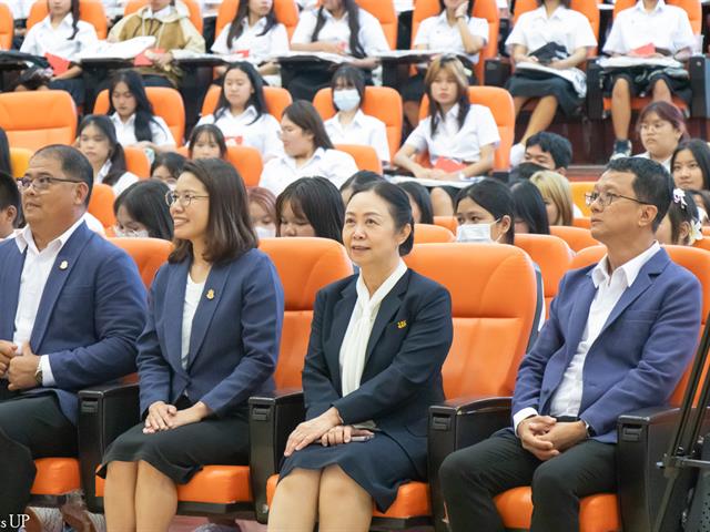 คณะศิลปศาสตร์ร่วมจัดกิจกรรม “ต้อนรับฟ้ามุ่ย ช่อที่ 14”