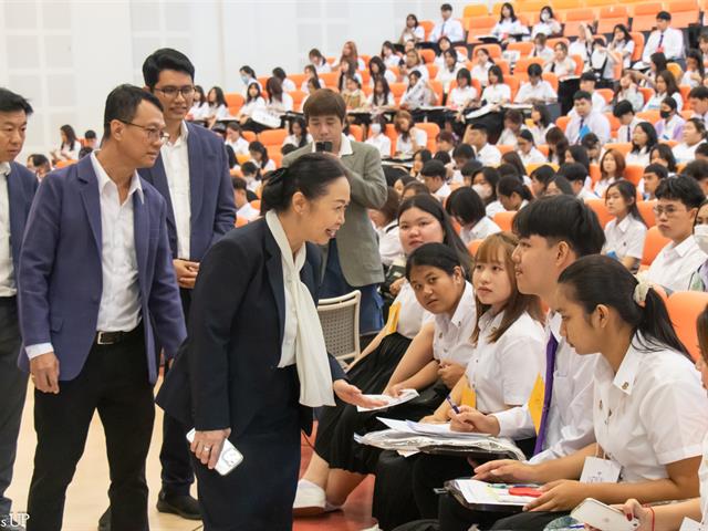 คณะศิลปศาสตร์ร่วมจัดกิจกรรม “ต้อนรับฟ้ามุ่ย ช่อที่ 14”