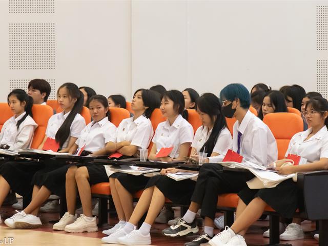 คณะศิลปศาสตร์ร่วมจัดกิจกรรม “ต้อนรับฟ้ามุ่ย ช่อที่ 14”