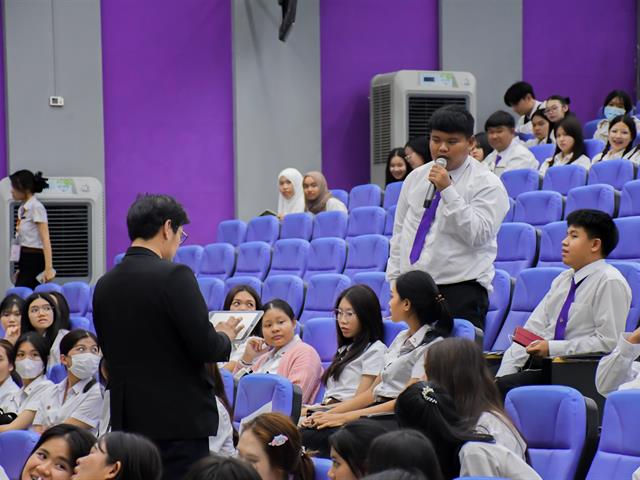 School of Education conducted the parents-teacher meeting and the orientation for new students in the fiscal year 2024 “Welcome the 14th Fah Mui”