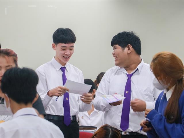 คณะรัฐศาสตร์และสังคมศาสตร์ 