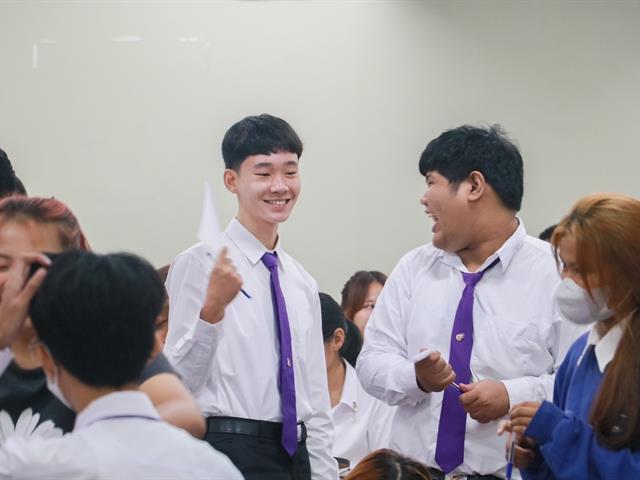 คณะรัฐศาสตร์และสังคมศาสตร์ 